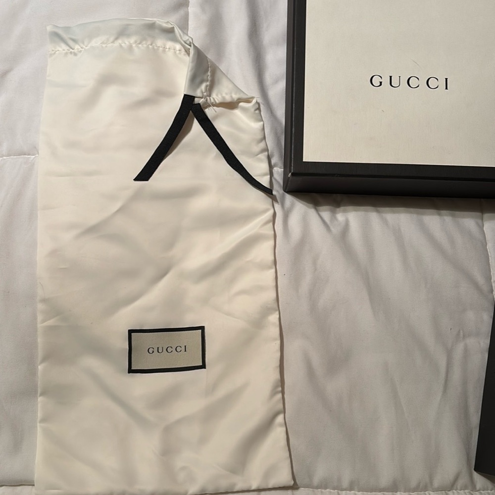 Gucci dust bag